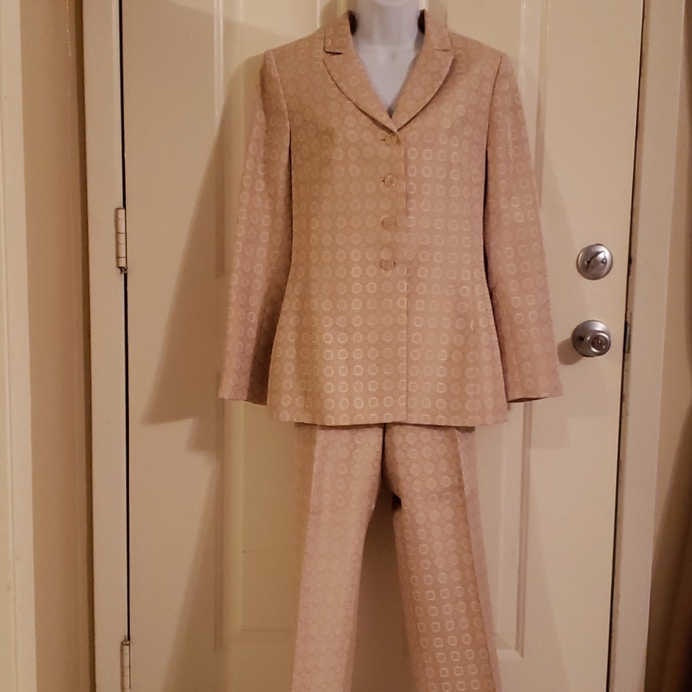 2 piece ladies pant suit